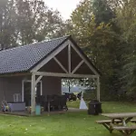 Landelijk Gelegen De Kleine Wulfter