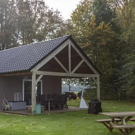 Landelijk Gelegen De Kleine Wulfter