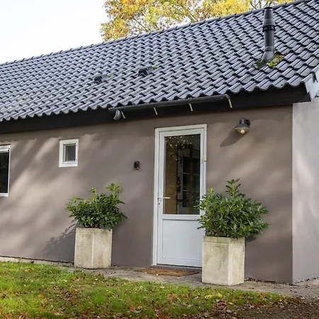 Landelijk Gelegen De Kleine Wulfter