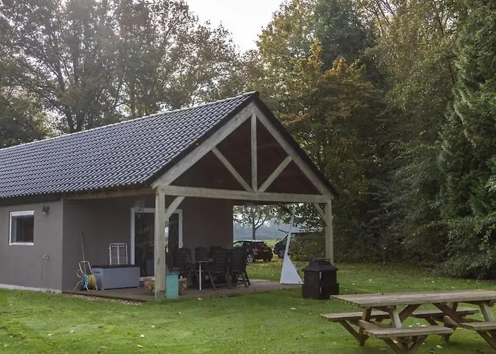 Landelijk Gelegen De Kleine Wulfter